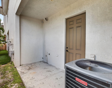 444 Nw 41st Street - Photo Thumbnail 31
