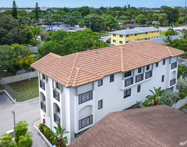 444 Nw 41st Street - Photo Thumbnail 25