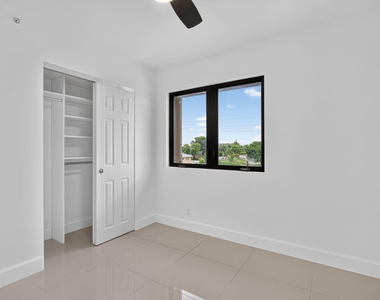 444 Nw 41st Street - Photo Thumbnail 18