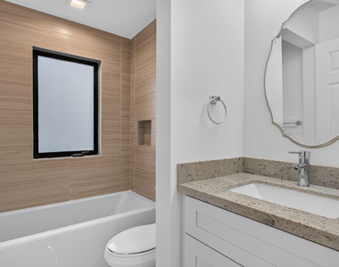 444 Nw 41st Street - Photo Thumbnail 7