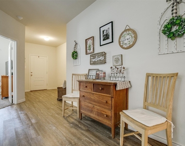 593 Jamestown Lane - Photo Thumbnail 2