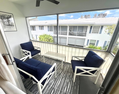 2211 Ne 67th Street - Photo Thumbnail 2