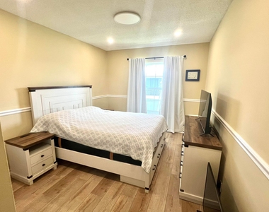 2211 Ne 67th Street - Photo Thumbnail 11