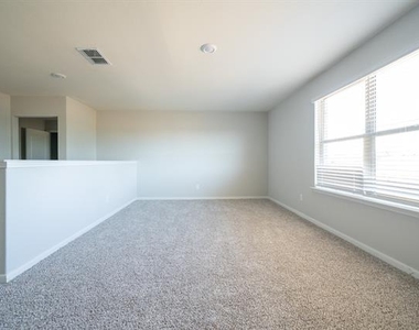 128 Emma Drive - Photo Thumbnail 23