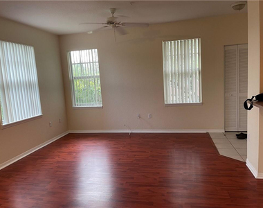 6842 W Sample Road - Photo Thumbnail 6