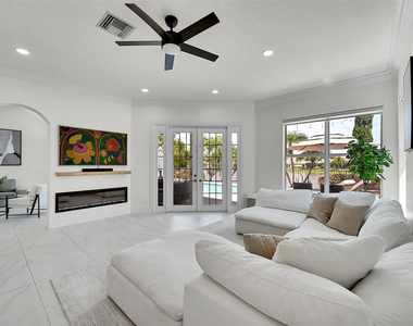 11163 Nw 69th Place - Photo Thumbnail 9