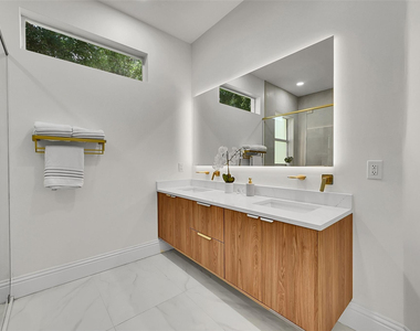 11163 Nw 69th Place - Photo Thumbnail 35