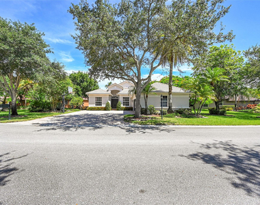 11163 Nw 69th Place - Photo Thumbnail 11