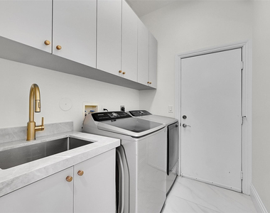 11163 Nw 69th Place - Photo Thumbnail 42