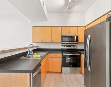 3102 Kings Road - Photo Thumbnail 1