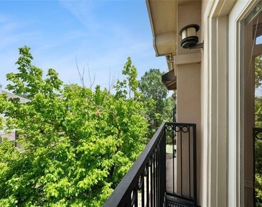 3102 Kings Road - Photo Thumbnail 7