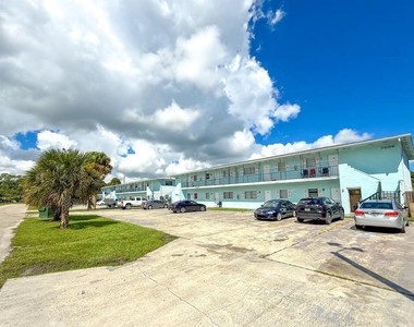 3208 Louisiana Avenue - Photo Thumbnail 1