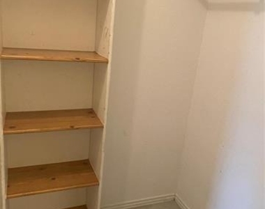7464 Queensbury Circle - Photo Thumbnail 13