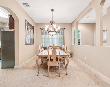 9786 Midship Way - Photo Thumbnail 11