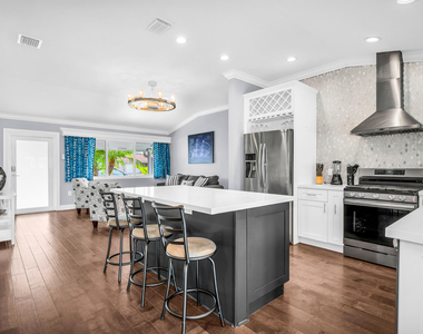 249 Se 3rd Avenue - Photo Thumbnail 16
