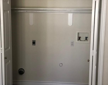 107 Church Street - Photo Thumbnail 5