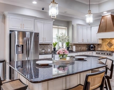 10829 Dixon Branch Drive - Photo Thumbnail 14