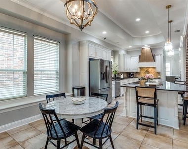 10829 Dixon Branch Drive - Photo Thumbnail 12