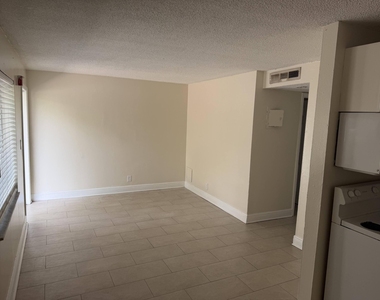 1151 Ne 16th Court - Photo Thumbnail 2