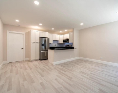 628 Ne 8th Avenue - Photo Thumbnail 2