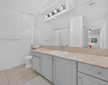 11740 St Andrews Place - Photo Thumbnail 8
