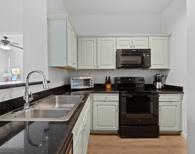 11740 St Andrews Place - Photo Thumbnail 17