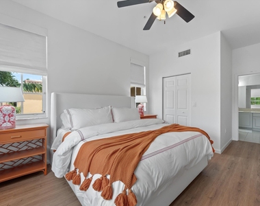 11740 St Andrews Place - Photo Thumbnail 21