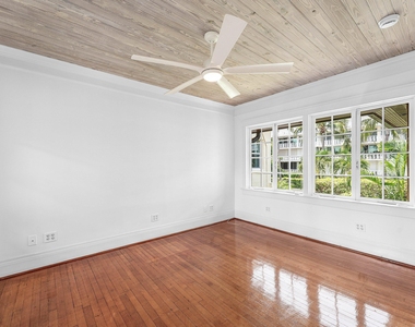 232 Australian Avenue - Photo Thumbnail 16