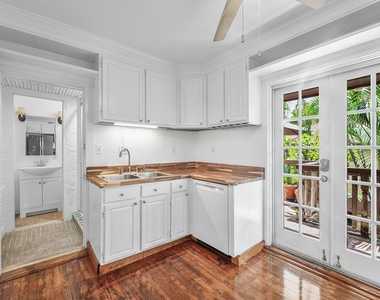 232 Australian Avenue - Photo Thumbnail 10