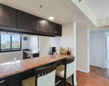 601 S Seas Drive - Photo Thumbnail 11