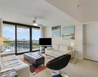 601 S Seas Drive - Photo Thumbnail 3