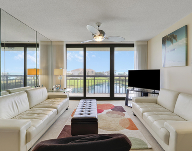 601 S Seas Drive - Photo Thumbnail 2