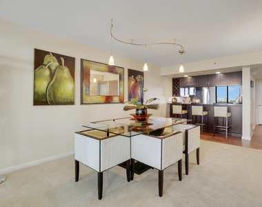 601 S Seas Drive - Photo Thumbnail 7