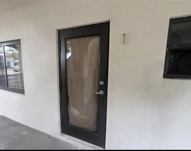1109 E Broward Boulevard - Photo Thumbnail 2