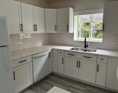 4309 Se Scotland Cay Way - Photo Thumbnail 6