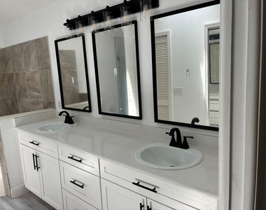 4309 Se Scotland Cay Way - Photo Thumbnail 12