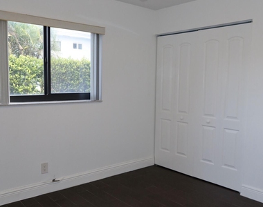 50 Se 12th Street - Photo Thumbnail 39