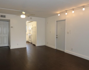 50 Se 12th Street - Photo Thumbnail 4