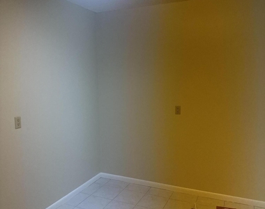 3507 Village Boulevard - Photo Thumbnail 5