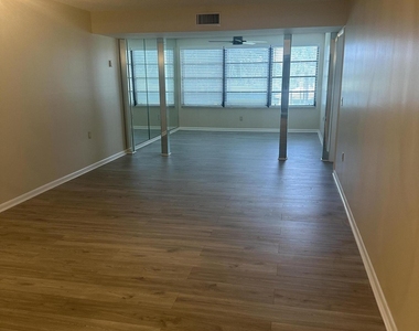 3507 Village Boulevard - Photo Thumbnail 12