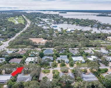 626 Honeysuckle Lane - Photo Thumbnail 19