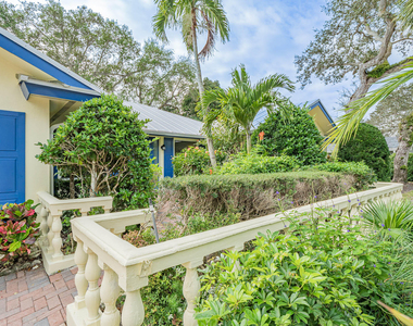 626 Honeysuckle Lane - Photo Thumbnail 2