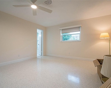 626 Honeysuckle Lane - Photo Thumbnail 12