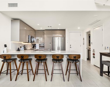 2000 Metropica Way - Photo Thumbnail 2