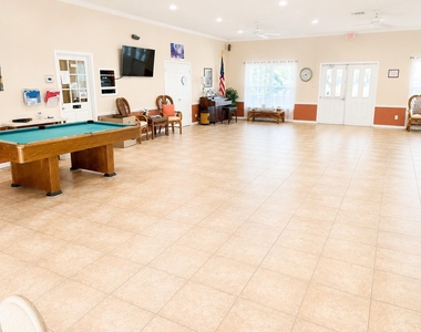 512 High Point Drive - Photo Thumbnail 16