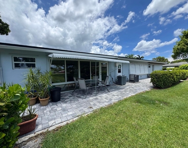 512 High Point Drive - Photo Thumbnail 12