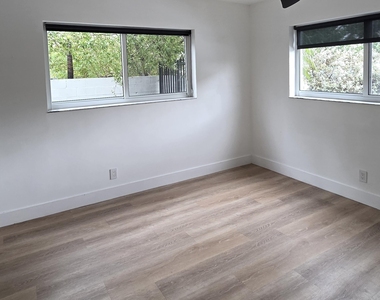 1001 Se 16th Street - Photo Thumbnail 9