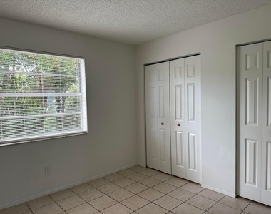 4606 Se Binnacle Way - Photo Thumbnail 3