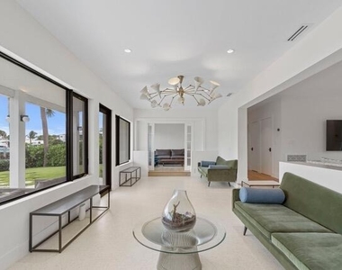 21 Duke Drive - Photo Thumbnail 8
