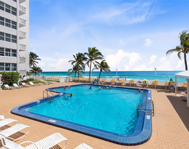 4010 Galt Ocean Drive - Photo Thumbnail 24